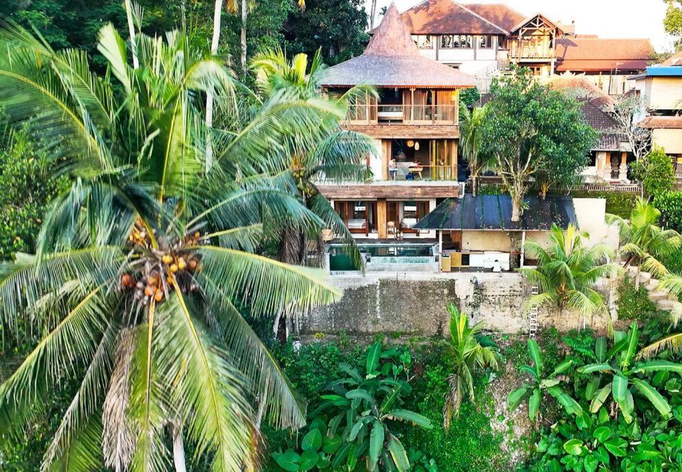 Ubud Riverside Villa Esterno foto